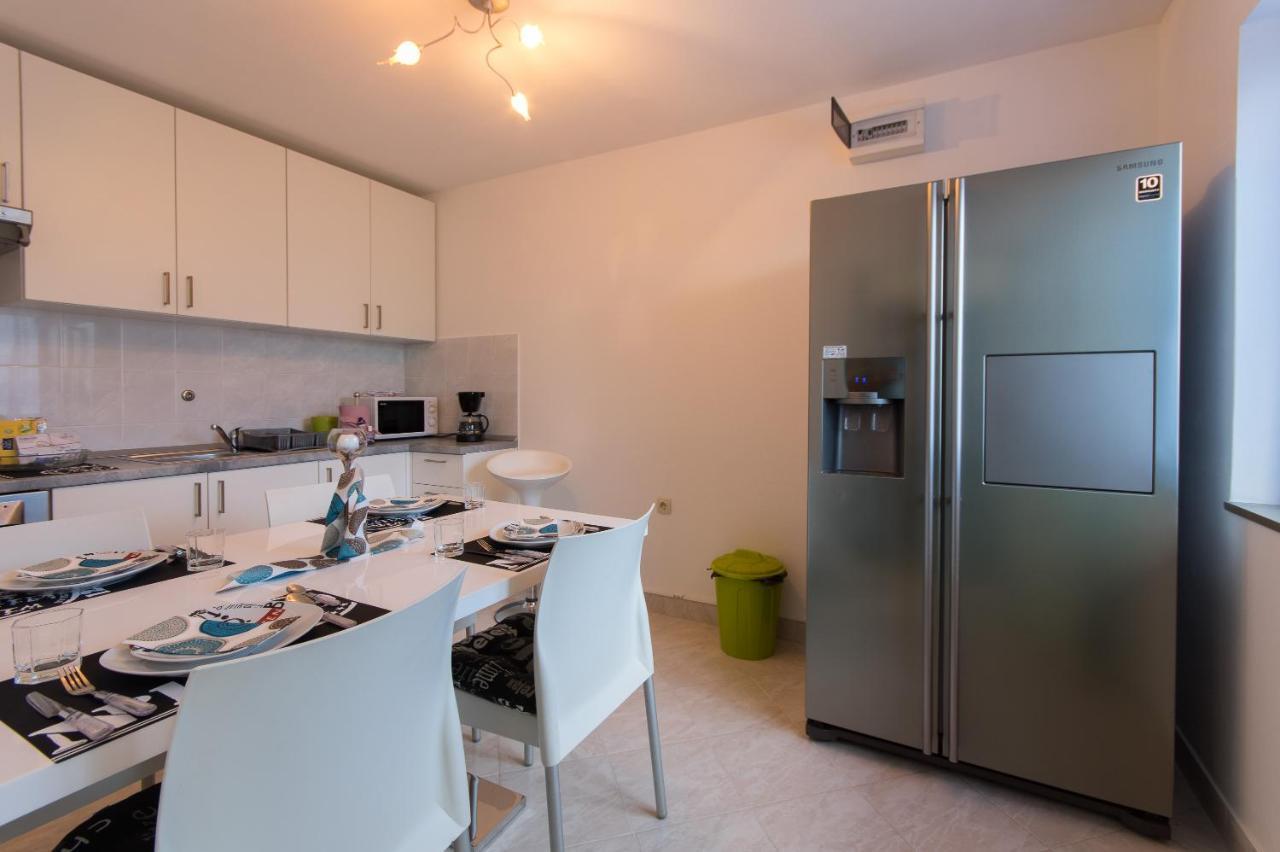 Apartment Stipe Солин Экстерьер фото